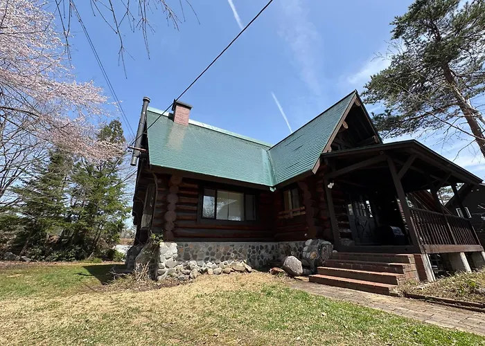 Hakuba Riverside Loghouse