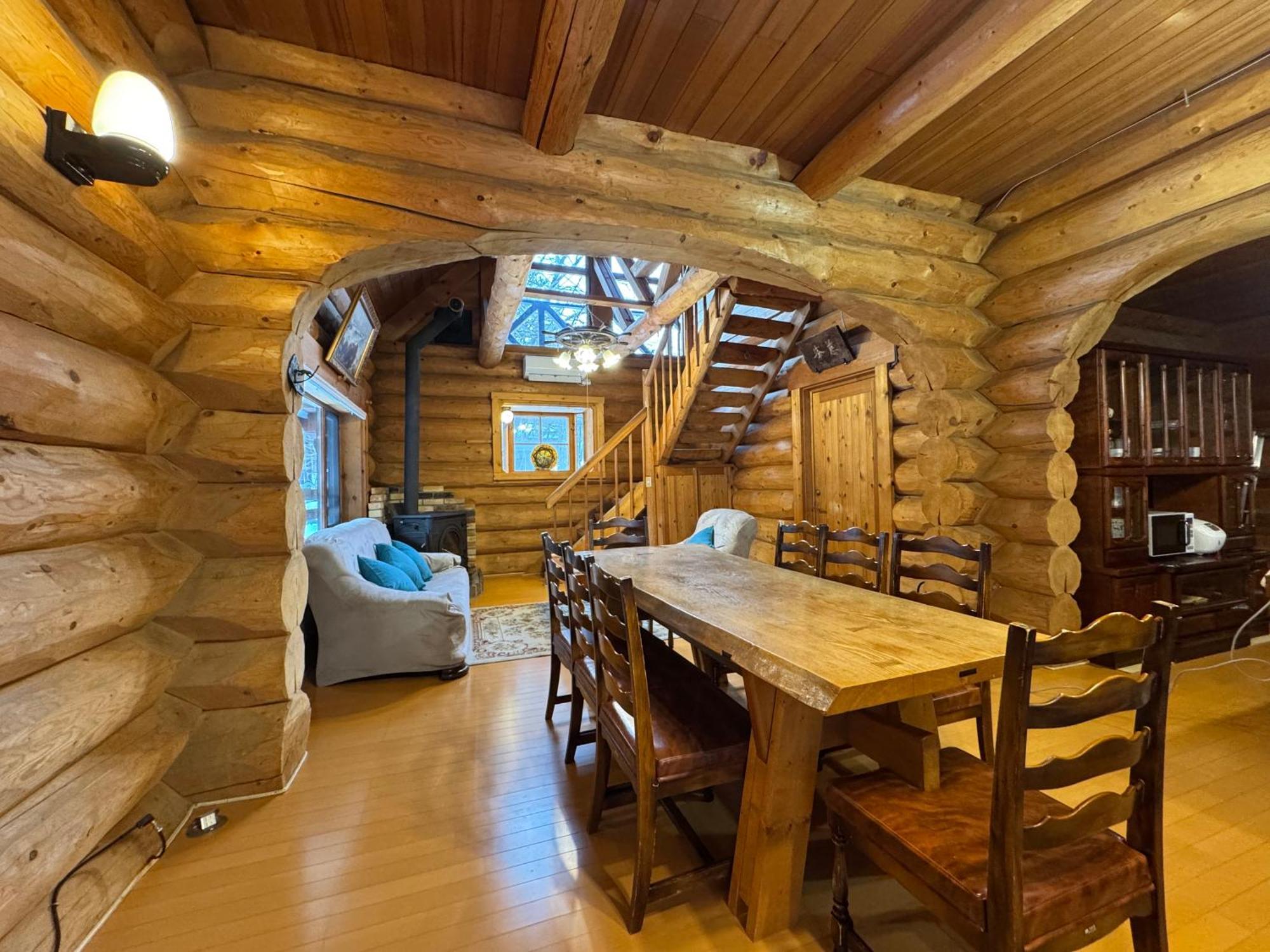 Riverside Loghouse Chalet *
