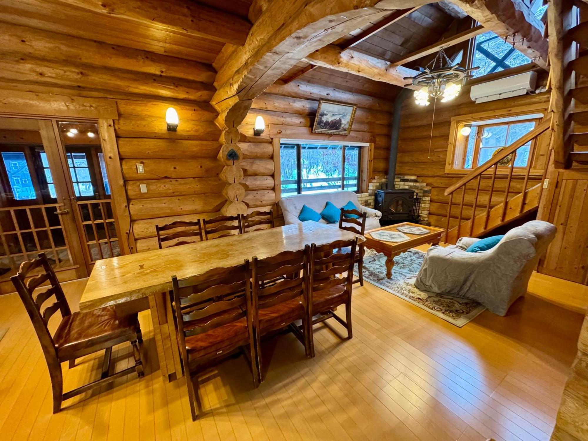 Chalet Riverside Loghouse Hakuba