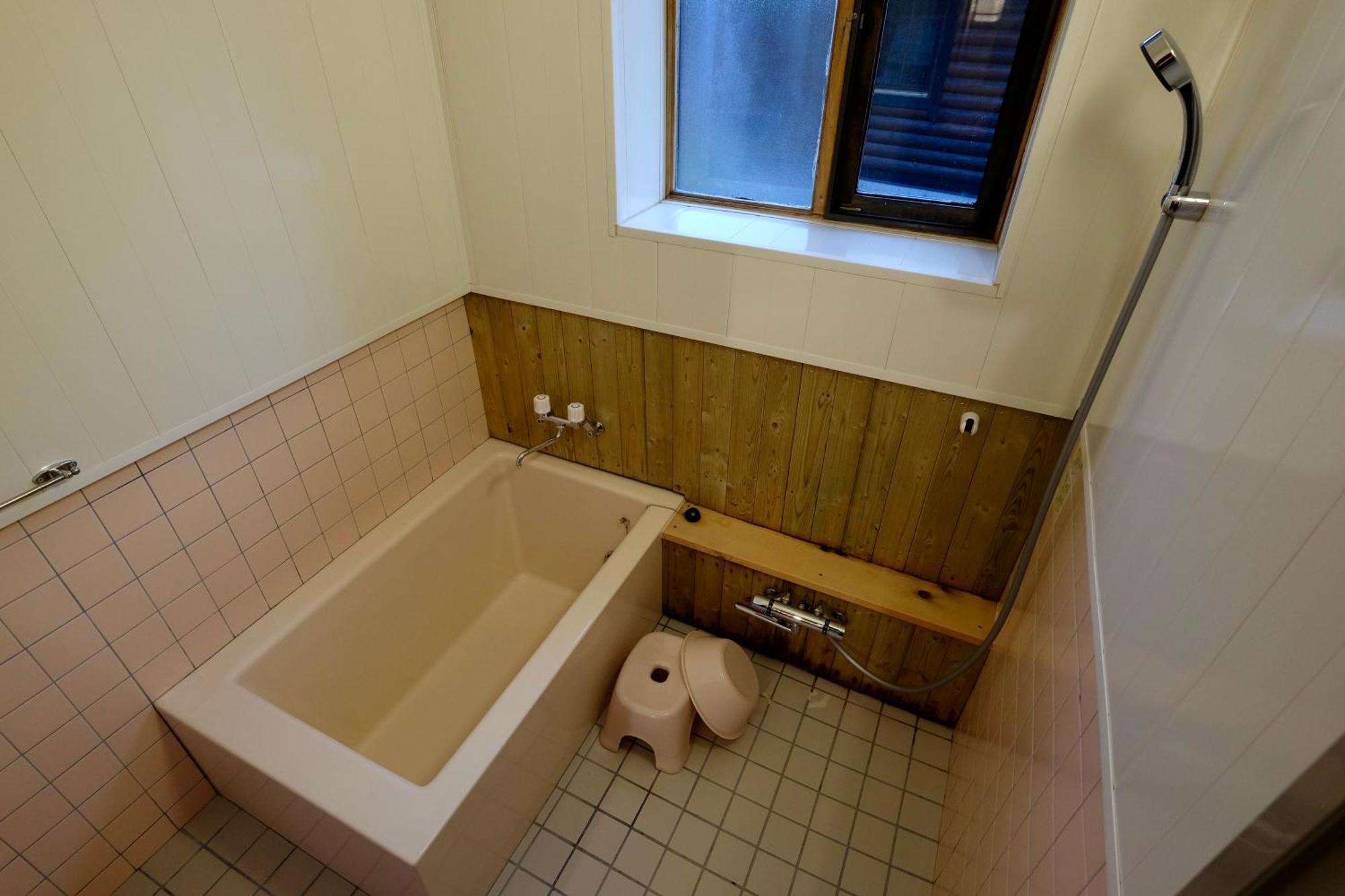 Chalet Riverside Loghouse Hakuba